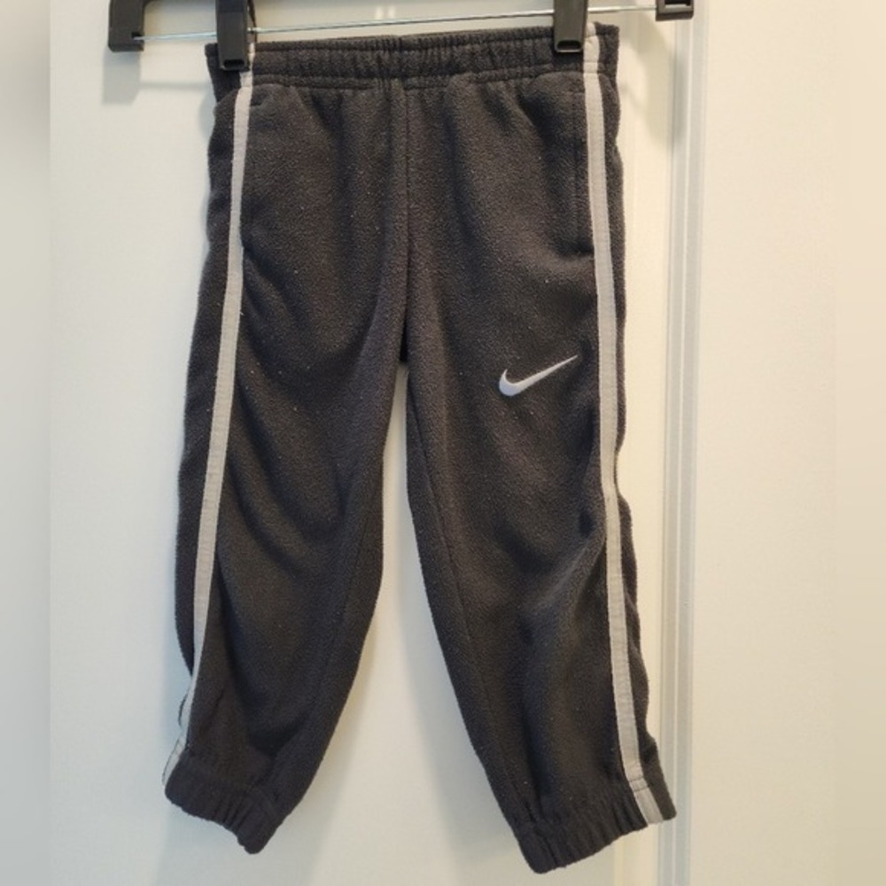 Kid's sz 3T Nike Therma-FIT Fleece Jogger Pants Dark Gray Athletic Sweatpants